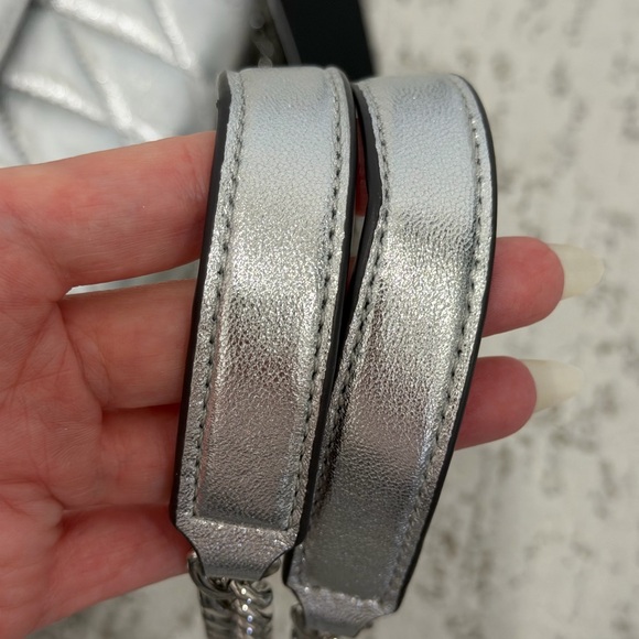 Karl Lagerfeld Silver Quilted Leather Shoulder Bag - Picture 6 of 9